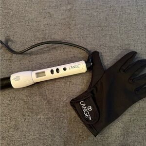 Lange White Hair Styling Tool with Black Glove